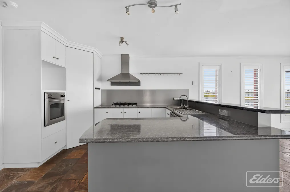 27 Arcadia Avenue, Hindmarsh Island, SA, 5214 - Image 11