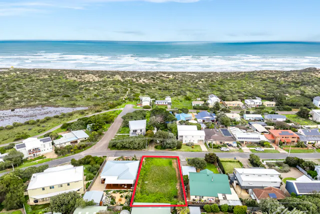 8 Underwood Avenue — photo from Elders Real Estate Goolwa