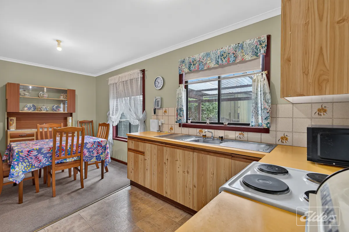 48 Cave Street — photo 6 of 22