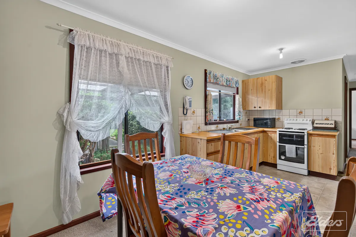 48 Cave Street — photo 10 of 22