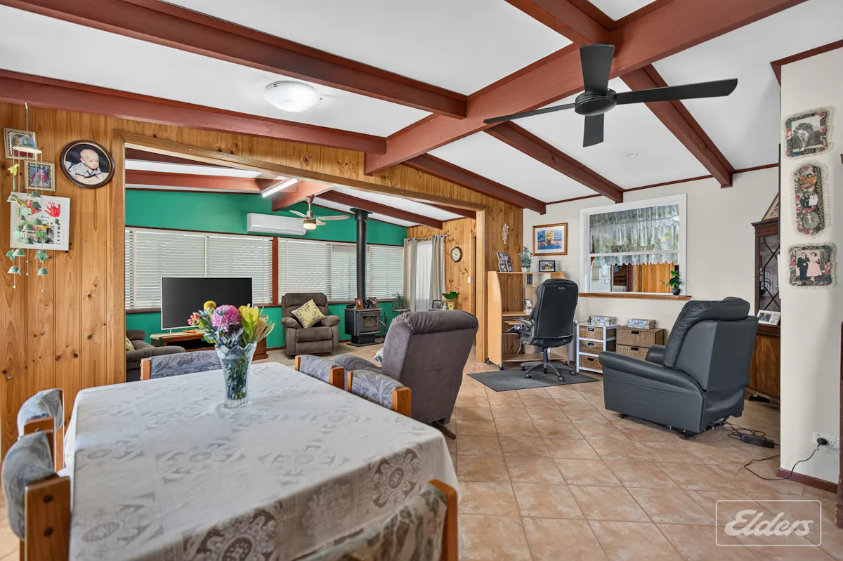 13 Castle Avenue — photo 8 of 20