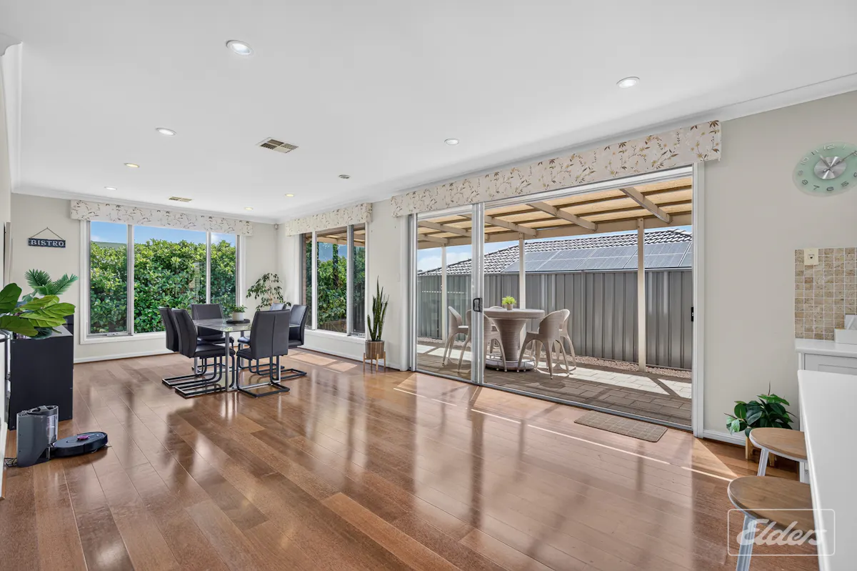 8 Aquamarine Boulevard — photo 10 of 30