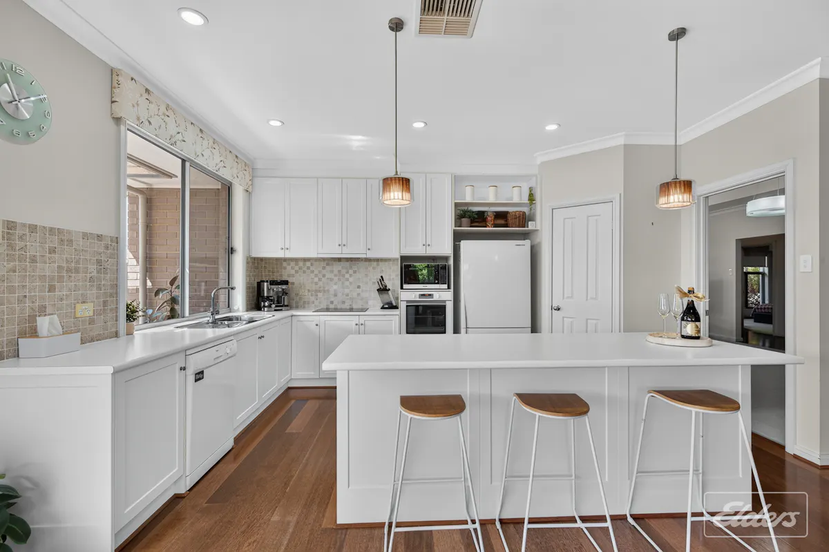 8 Aquamarine Boulevard — photo 9 of 30