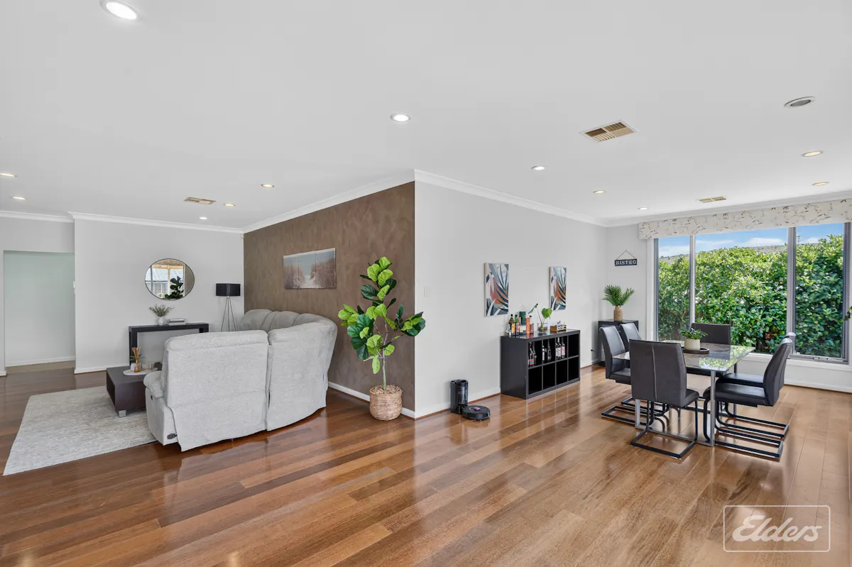 8 Aquamarine Boulevard — photo 11 of 30