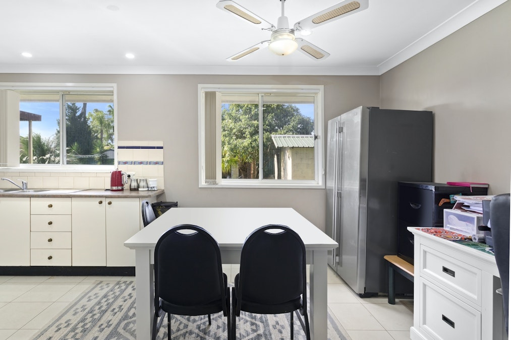 9 Summer Hill Place, St Clair, NSW, 2759 - Image 3