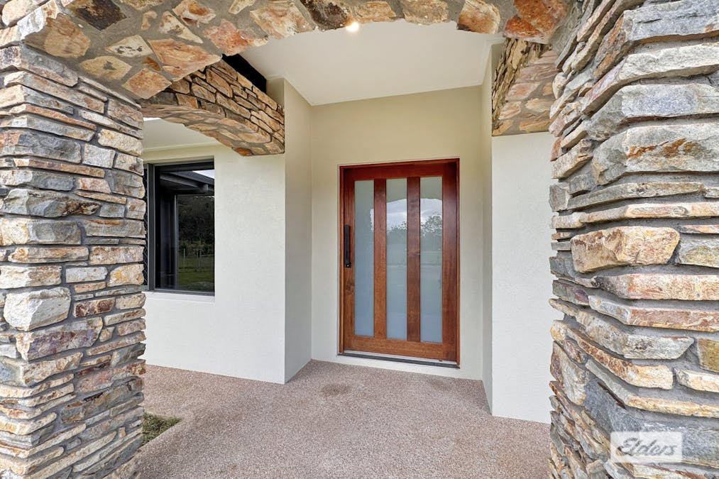 9 Small Close, Carrington, QLD, 4883 - Image 4