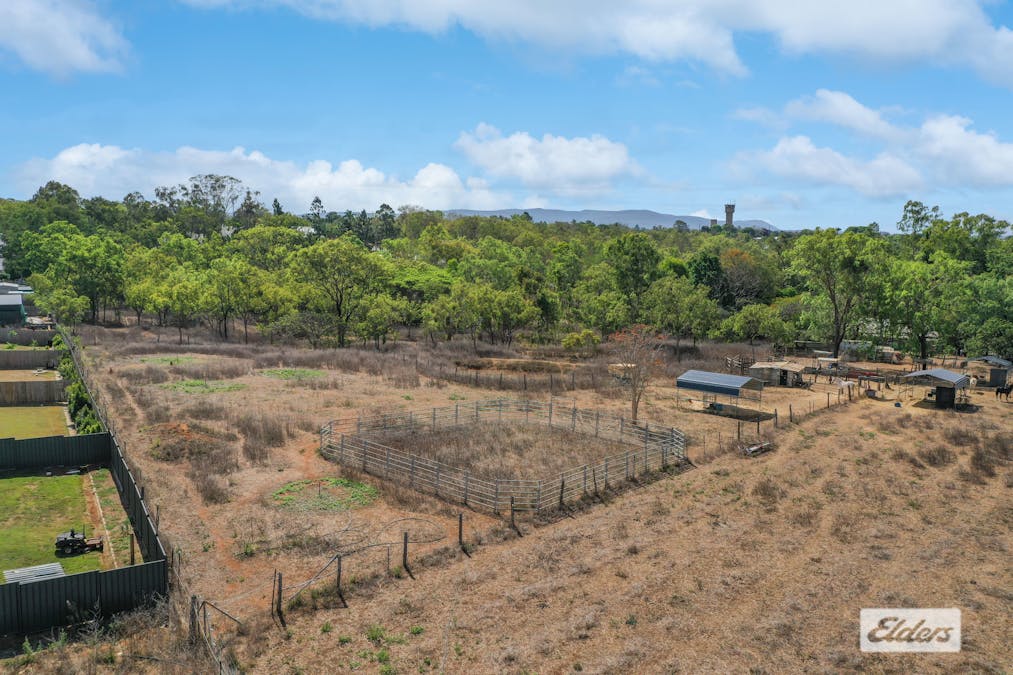 30 Peters Street, Mareeba, QLD, 4880 - Image 9