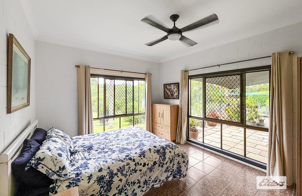 68 Dowling Street, Malanda, QLD, 4885 - Image 11