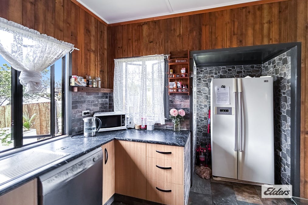 37 Loder Street, Atherton, QLD, 4883 - Image 5