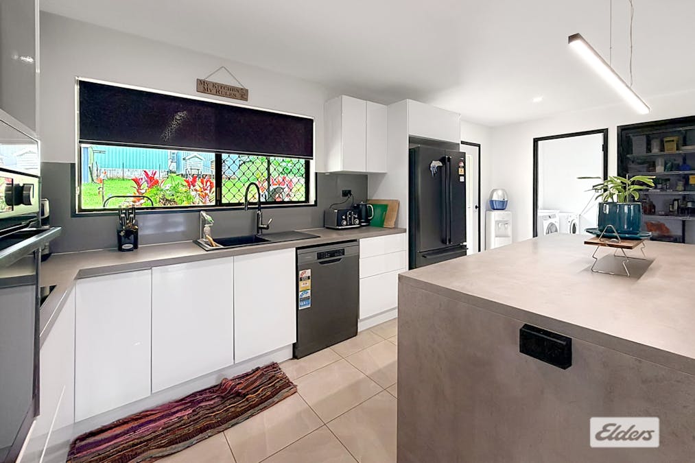 18 Sixth Avenue, Atherton, QLD, 4883 - Image 7