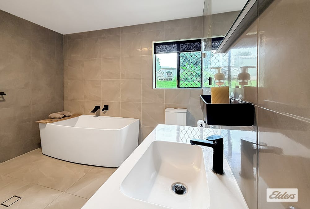 18 Sixth Avenue, Atherton, QLD, 4883 - Image 9