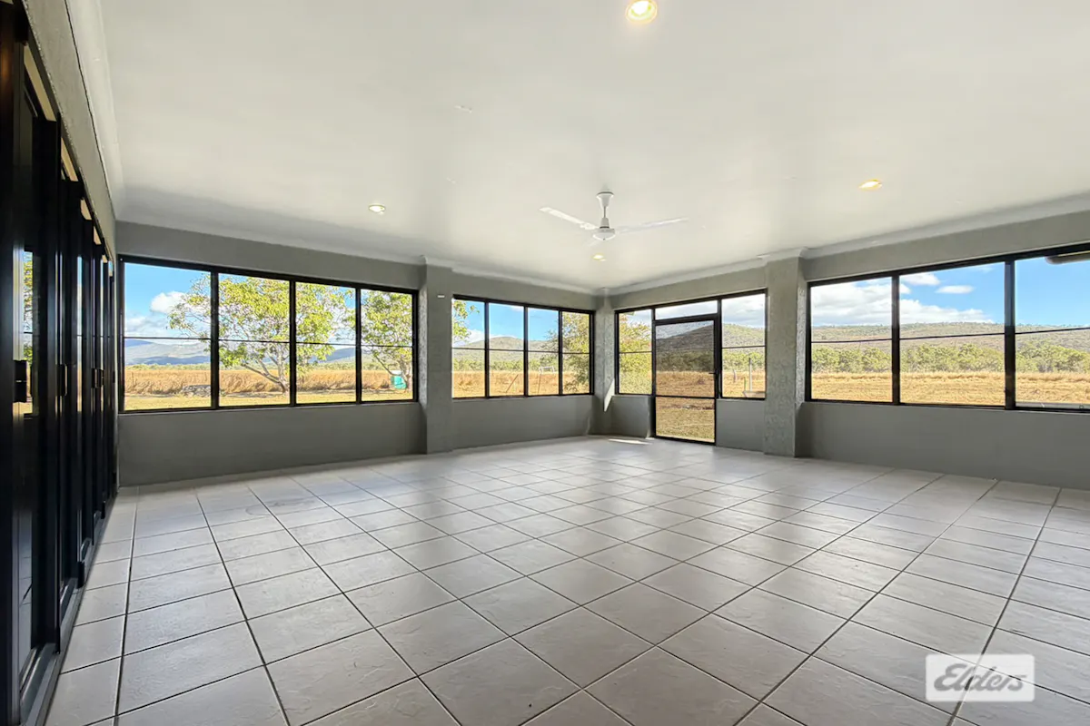 50 Oaky Valley Avenue — photo 18 of 30