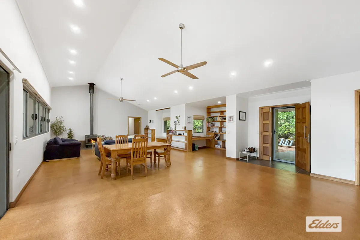 43A Appaloosa Crescent — photo 4 of 24