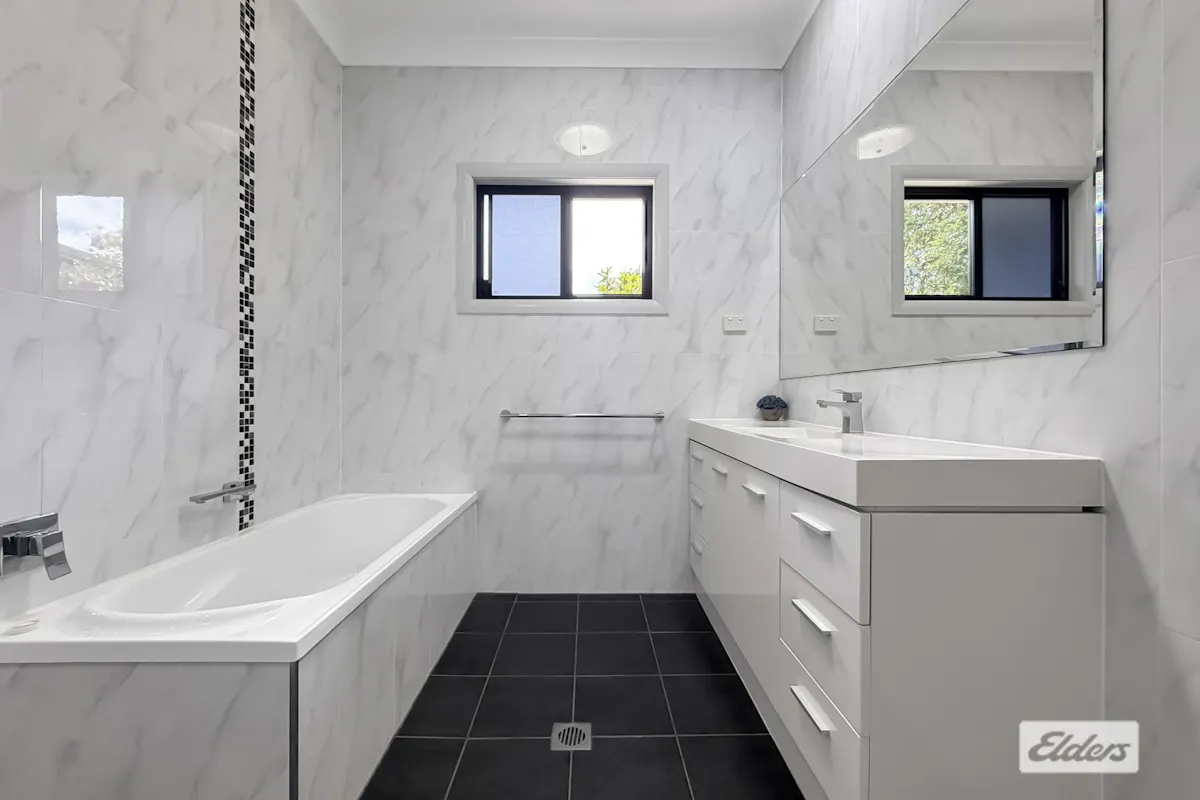 21 Eden Drive — photo 9 of 18