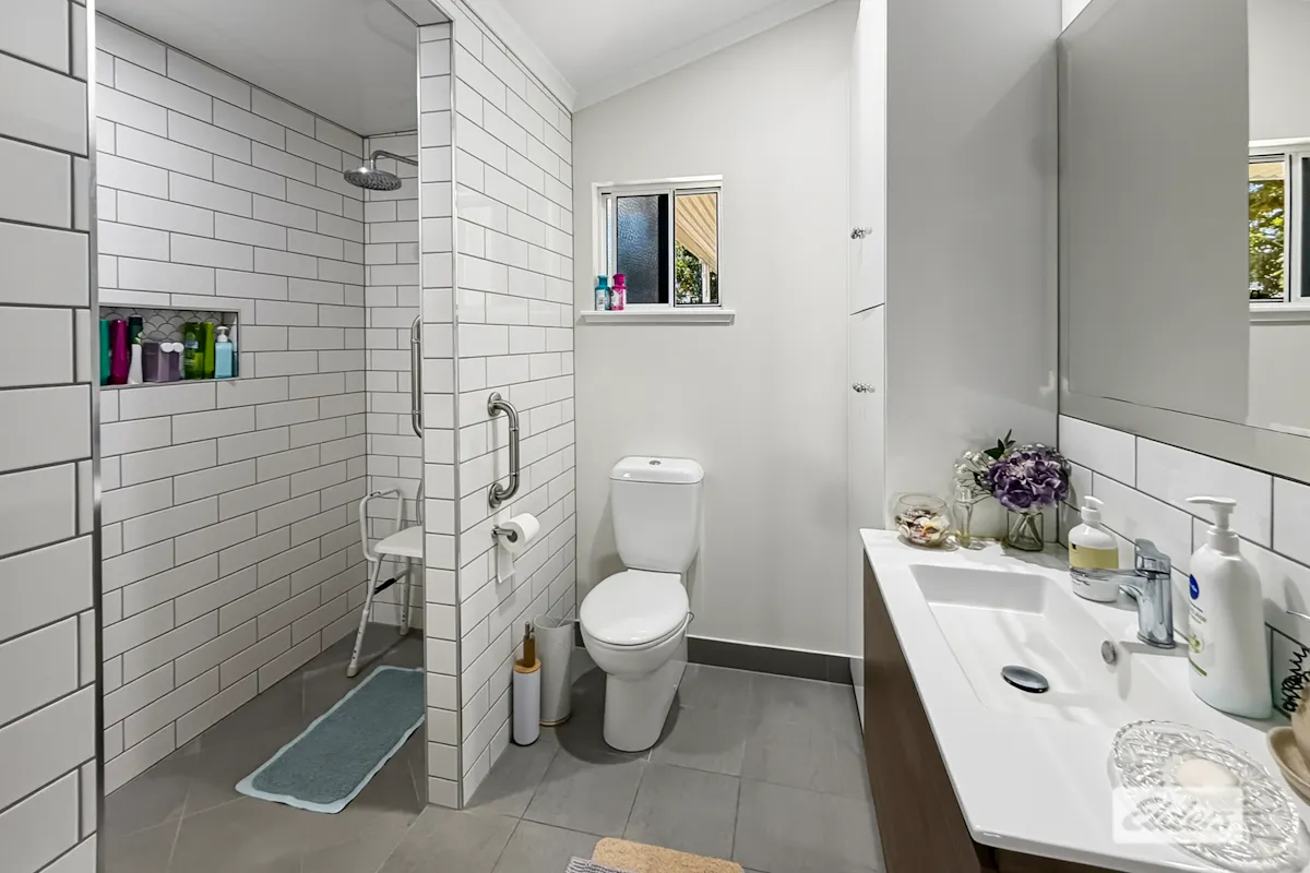 37 Victoria Street — photo 20 of 30
