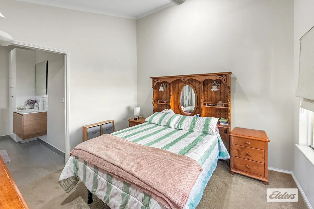 37 Victoria Street — photo 19 of 30