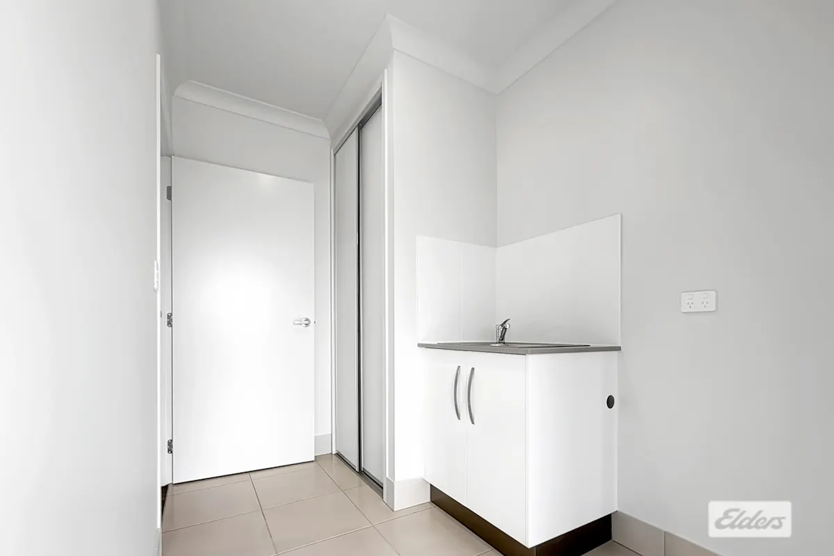 14 Redberry Close — photo 11 of 16