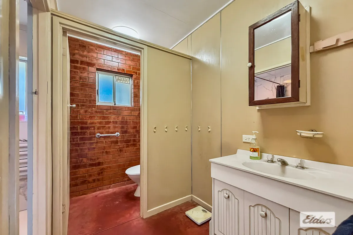5252 Gillies Range Road — photo 18 of 30
