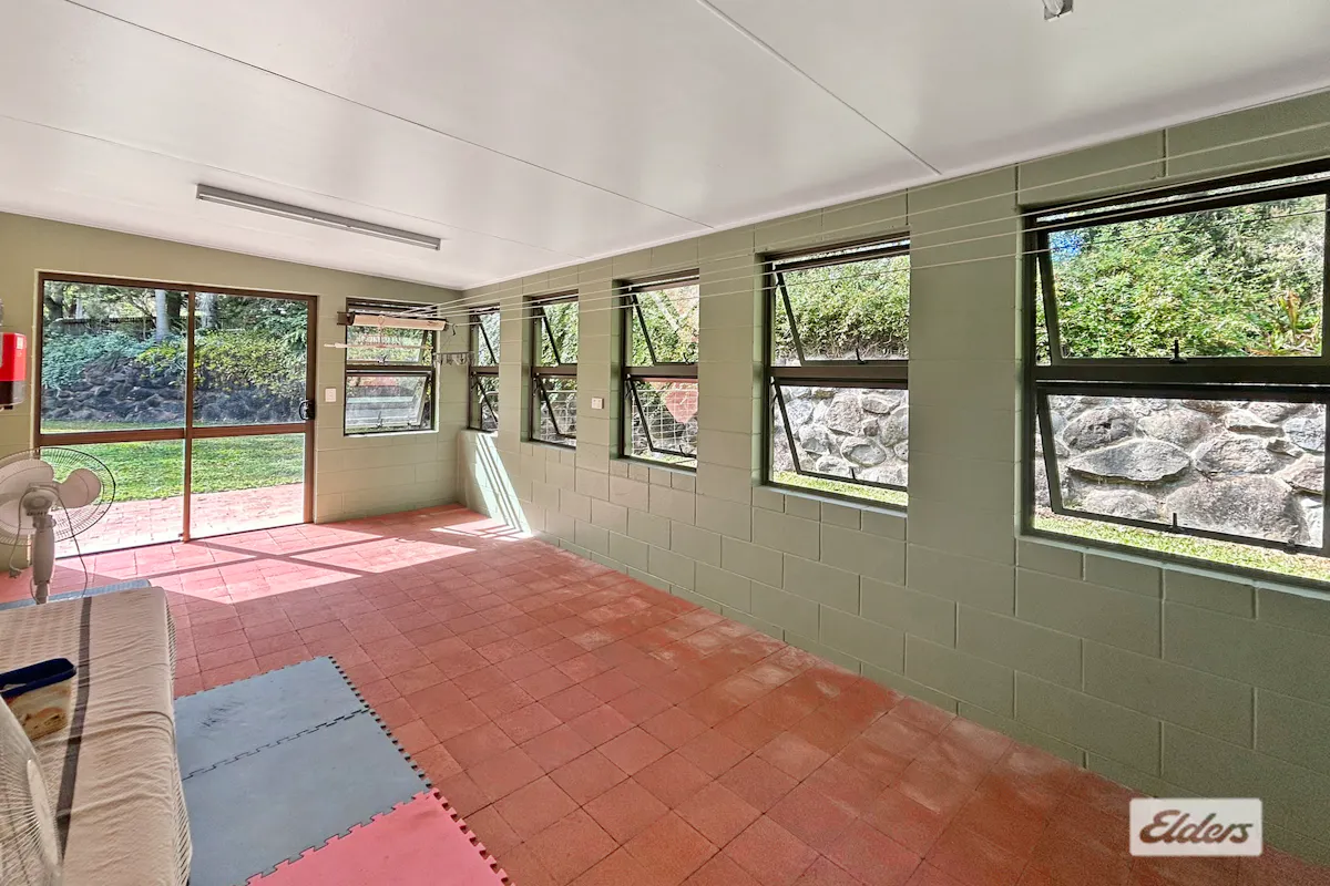 12-13 Wavell Drive — photo 26 of 30