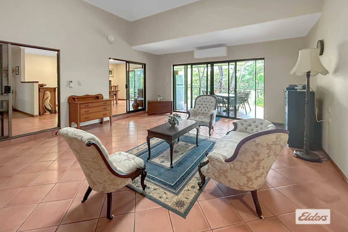 12-13 Wavell Drive — photo 13 of 30