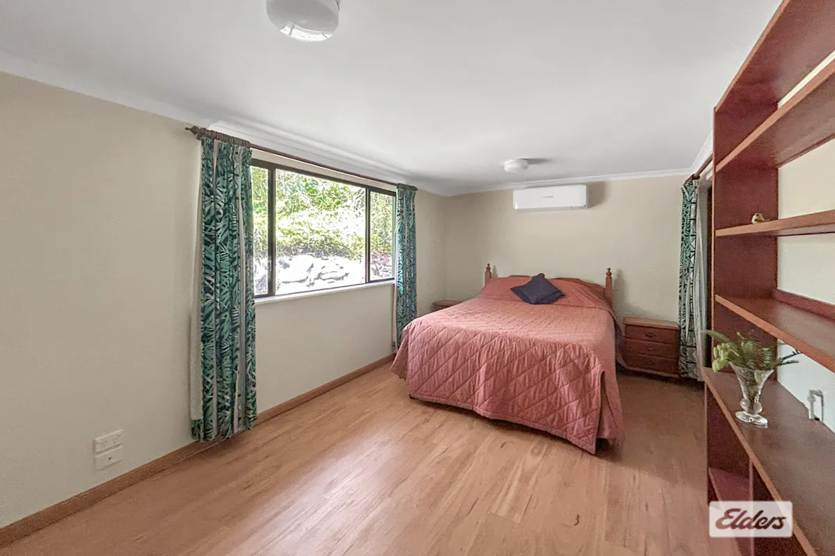 12-13 Wavell Drive — photo 18 of 30