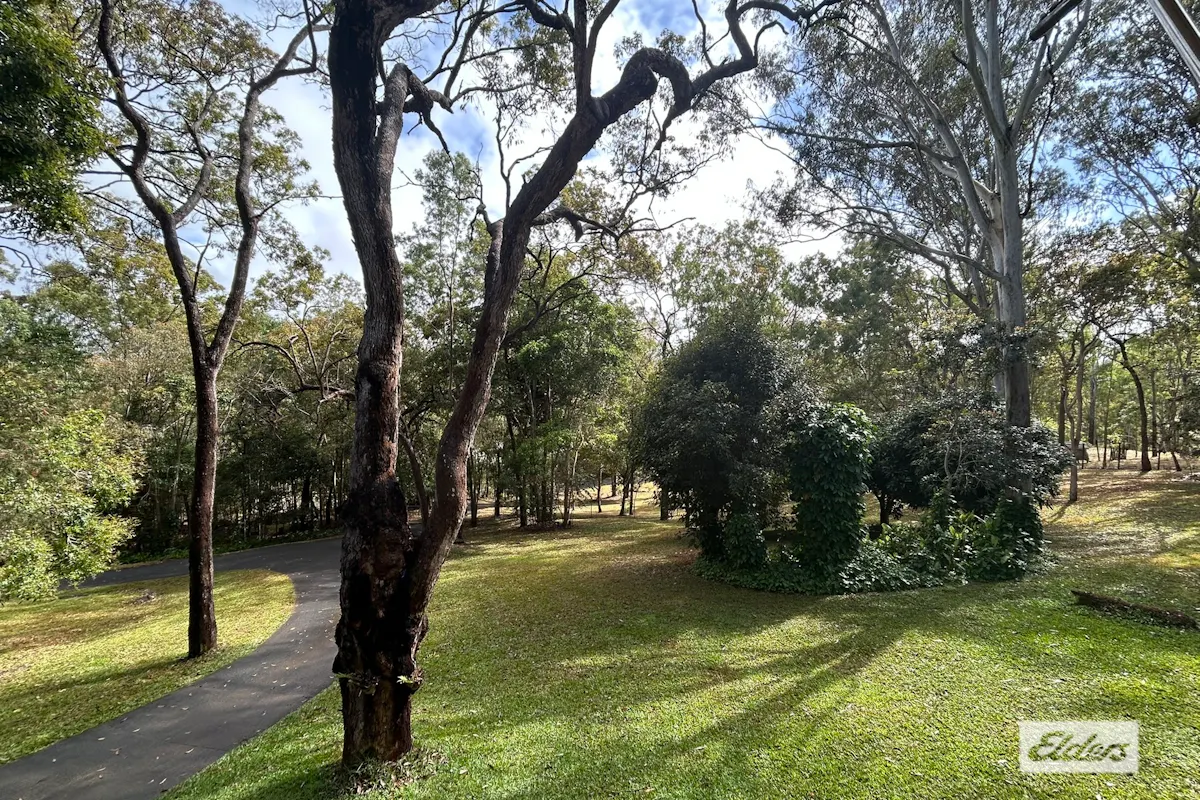 12-13 Wavell Drive — photo 23 of 30
