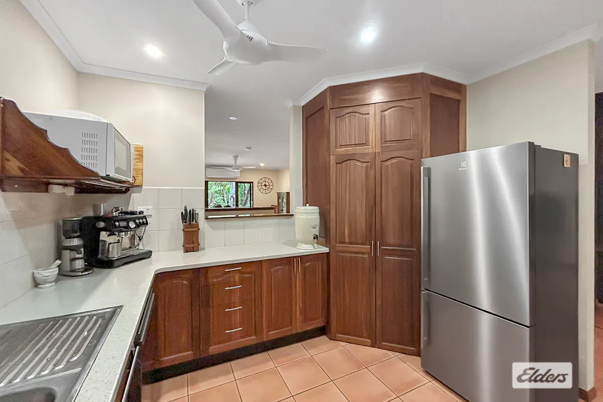 12-13 Wavell Drive — photo 11 of 30