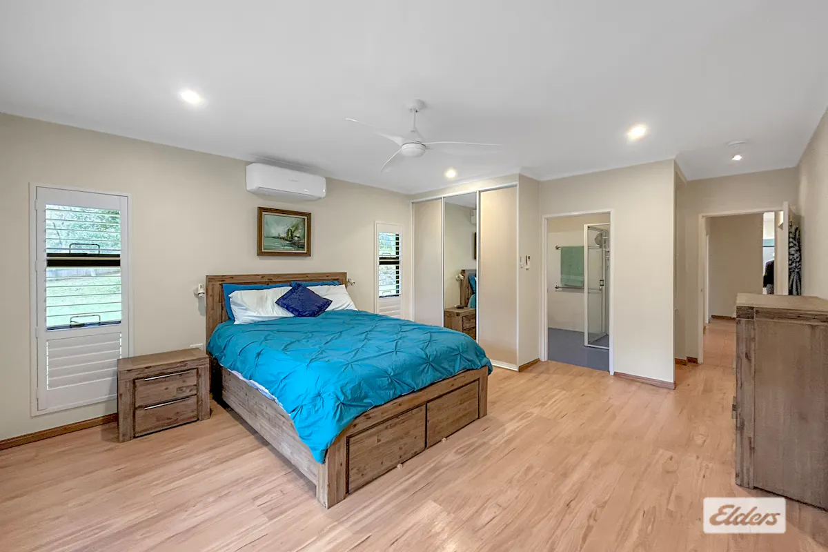 12-13 Wavell Drive — photo 16 of 30