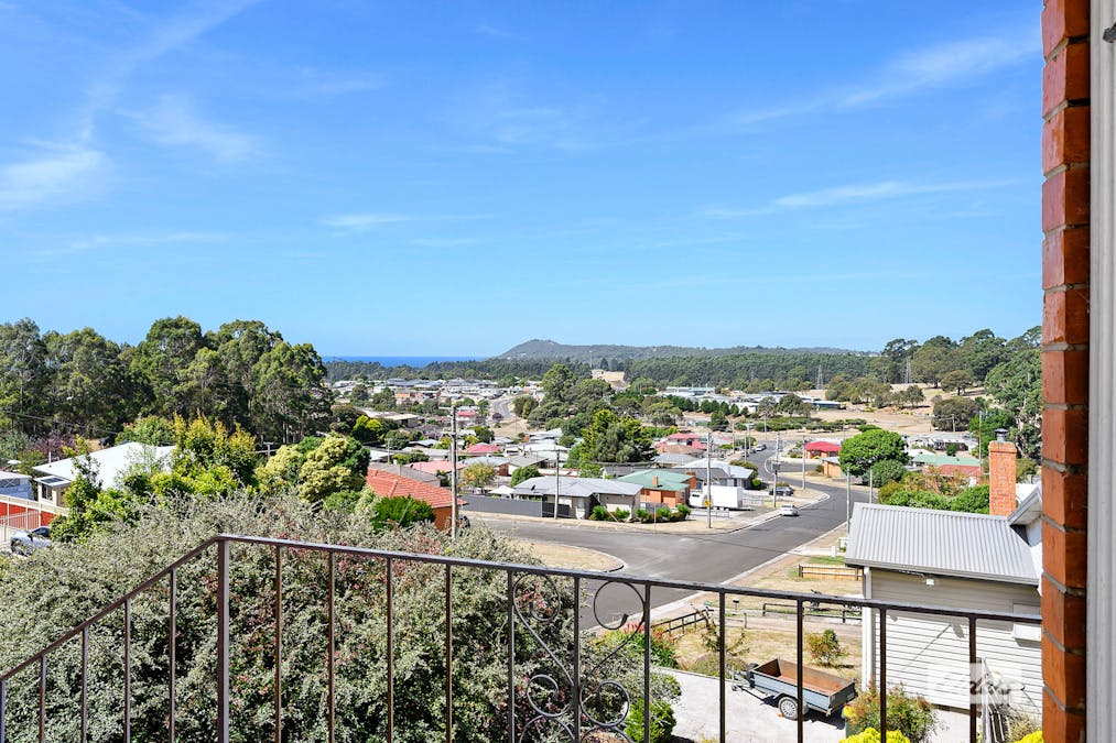 33 Colegrave Road, Upper Burnie, TAS, 7320 Sold Elders Real Estate