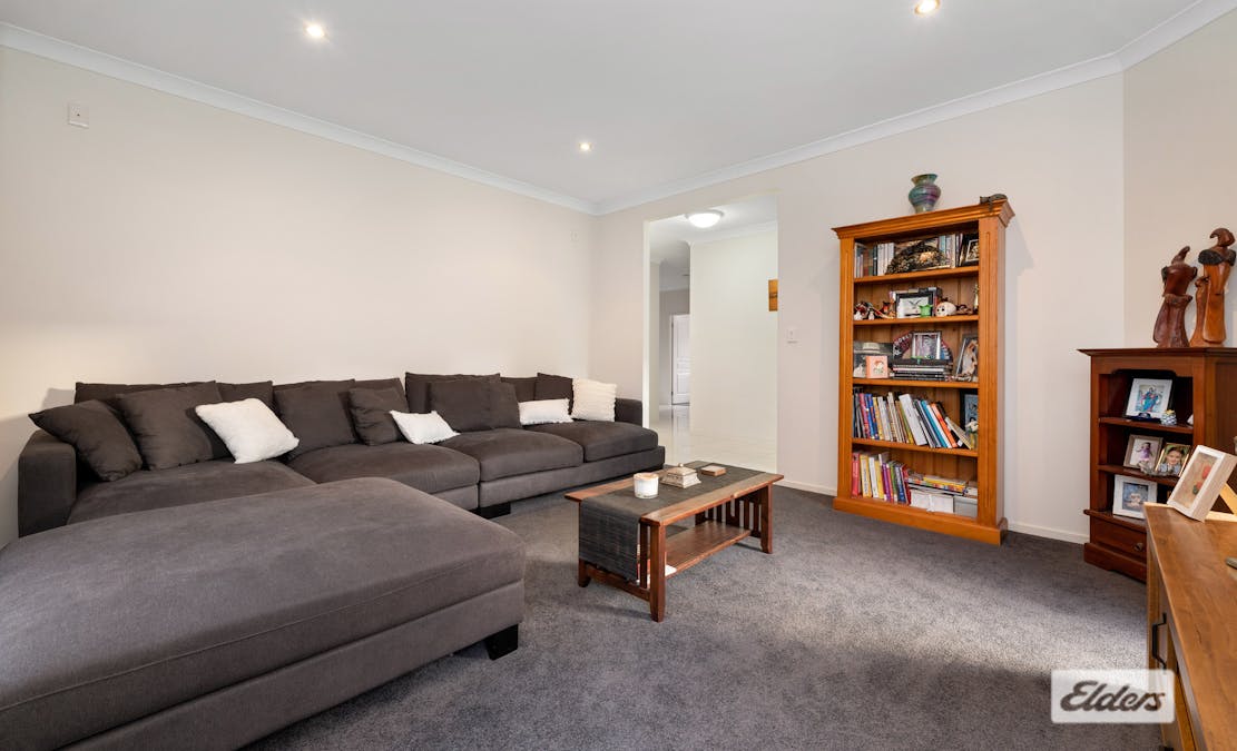 41 Dennis Vale Drive, Daisy Hill, QLD, 4127 - Image 3