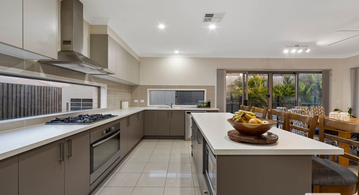 33 Honeyeater Street, Bahrs Scrub, QLD, 4207 - Image 4