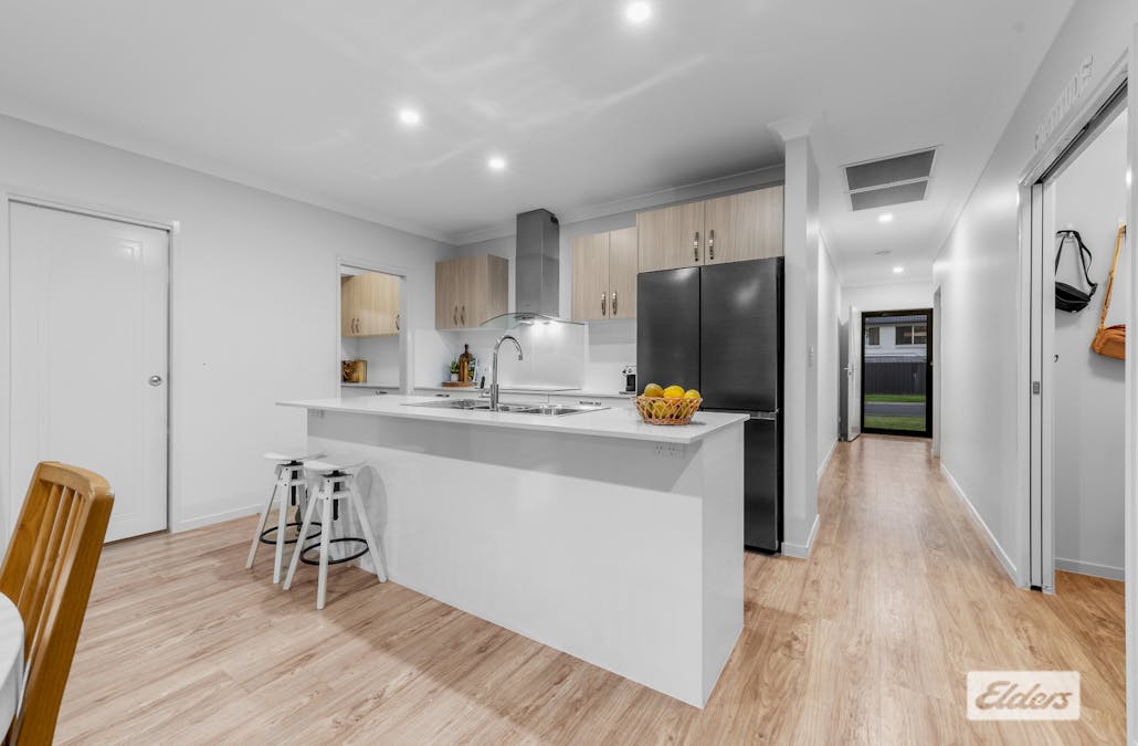 30 Lilac Street, Daisy Hill, QLD, 4127 - Image 3