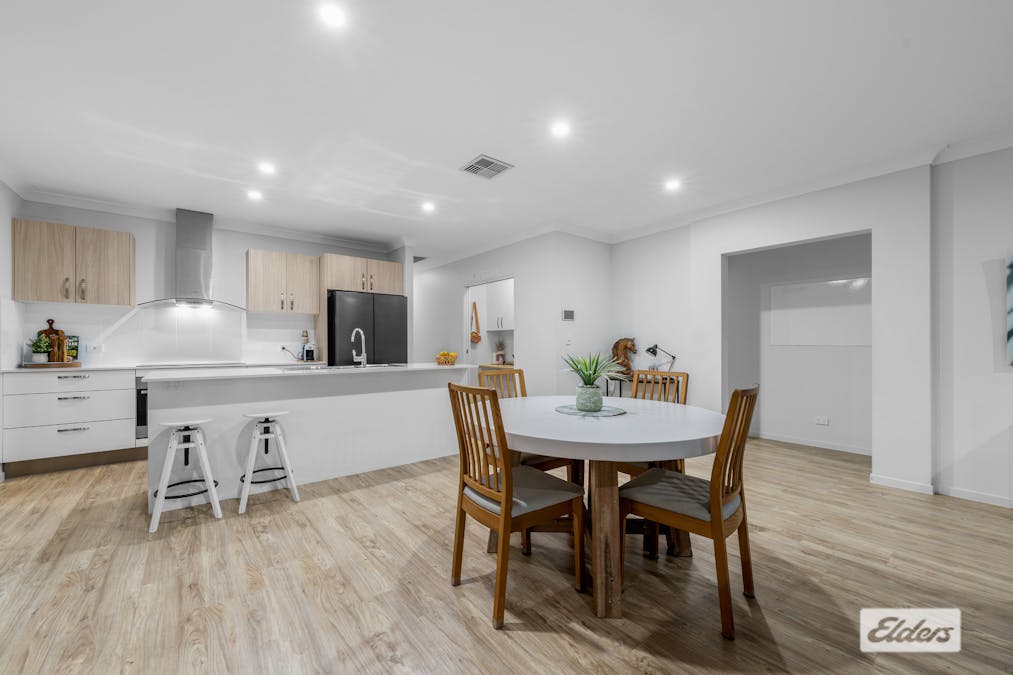 30 Lilac Street, Daisy Hill, QLD, 4127 - Image 5
