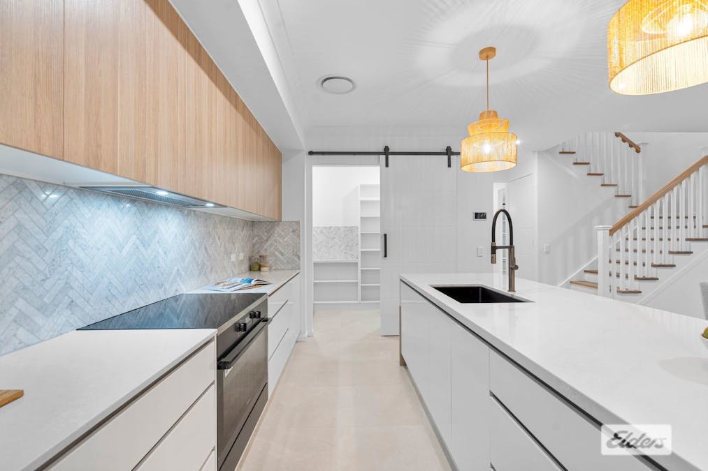 24 Freycinet Street, Redland Bay, QLD, 4165 - Image 8