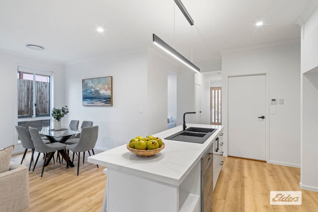 16 Freycinet Street, Redland Bay, QLD, 4165 - Image 23