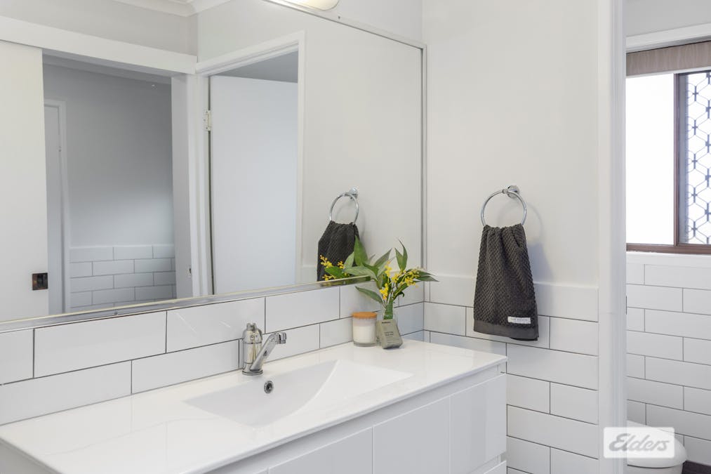 327 Springwood Road, Springwood, QLD, 4127 - Image 13