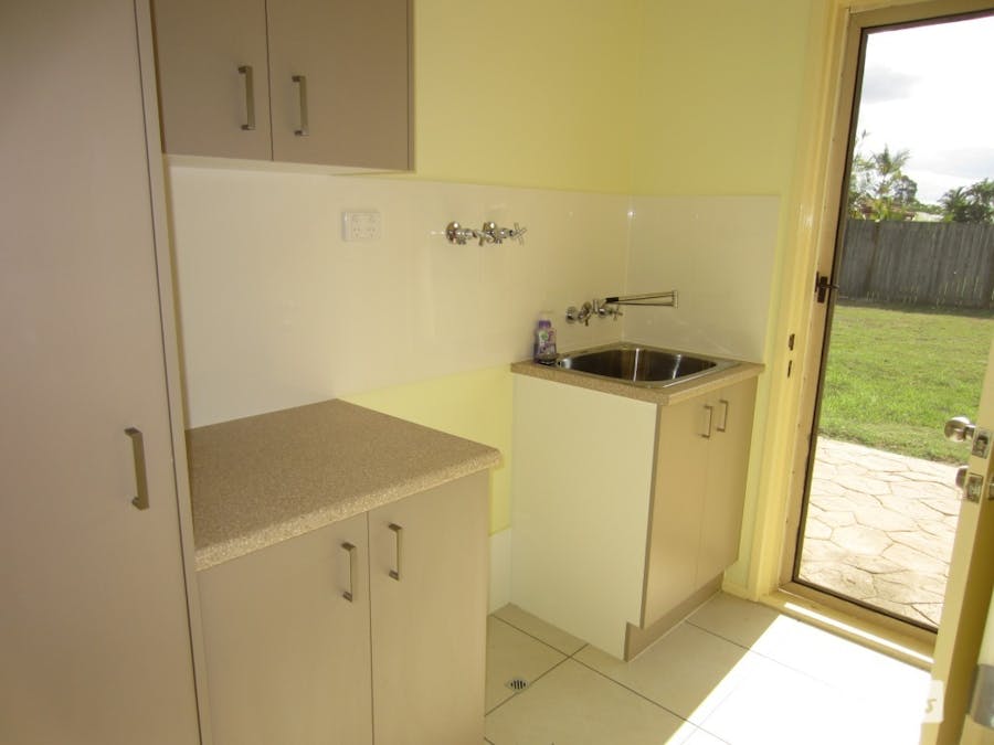 5 Lanjak Place, Tanah Merah, QLD, 4128 - Image 8