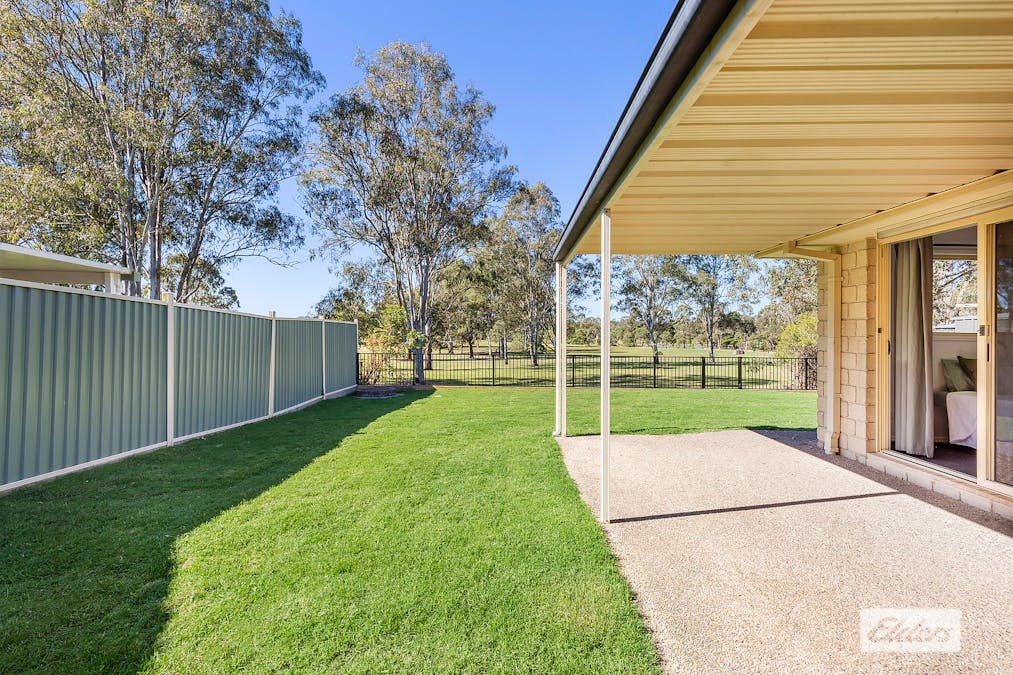 27 Fairway Drive, Meadowbrook, QLD, 4131 - Image 11