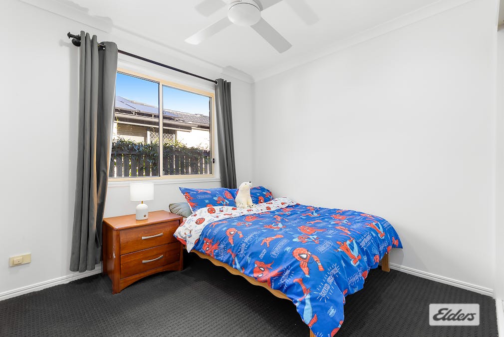 27 Fairway Drive, Meadowbrook, QLD, 4131 - Image 9