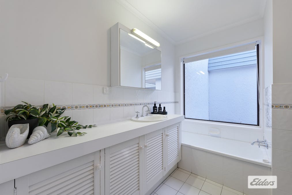 66 Veronica Avenue, Daisy Hill, QLD, 4127 - Image 15