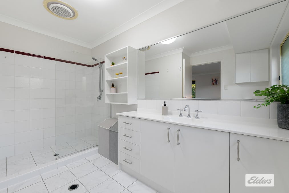 13 Crystal Place, Cornubia, QLD, 4130 - Image 15