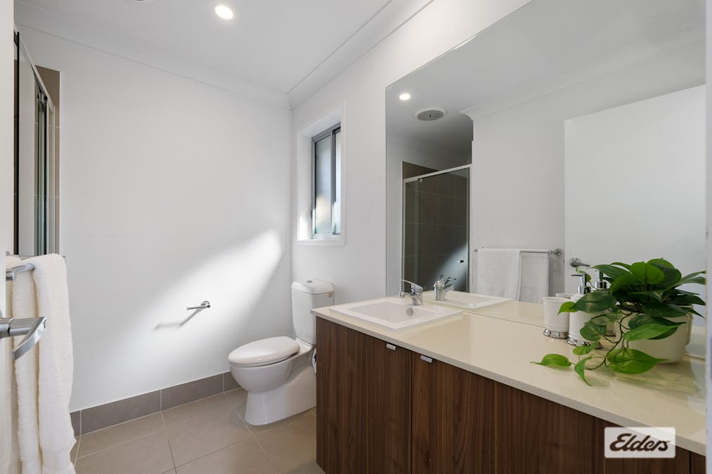 29 Chambers Ridge Boulevard, Park Ridge, QLD, 4125 - Image 13