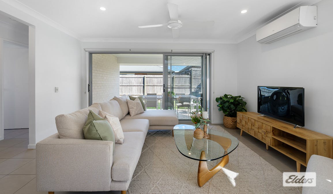 29 Chambers Ridge Boulevard, Park Ridge, QLD, 4125 - Image 9