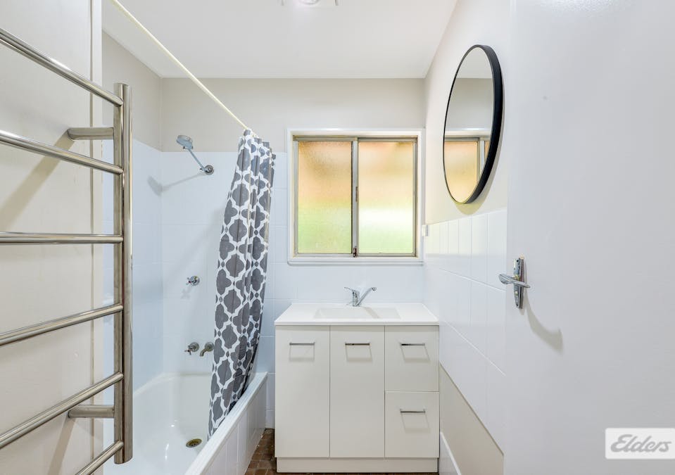 9 Lynngold Street, Woodridge, QLD, 4114 - Image 6