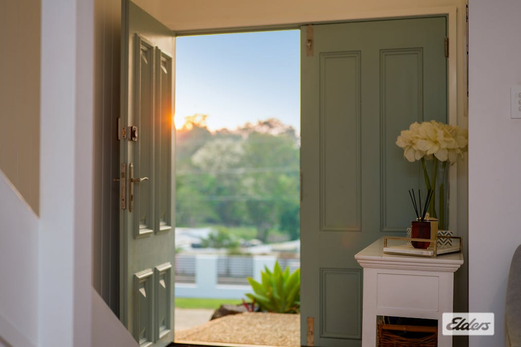 27 Kinloch Road, Daisy Hill, QLD, 4127 - Image 4