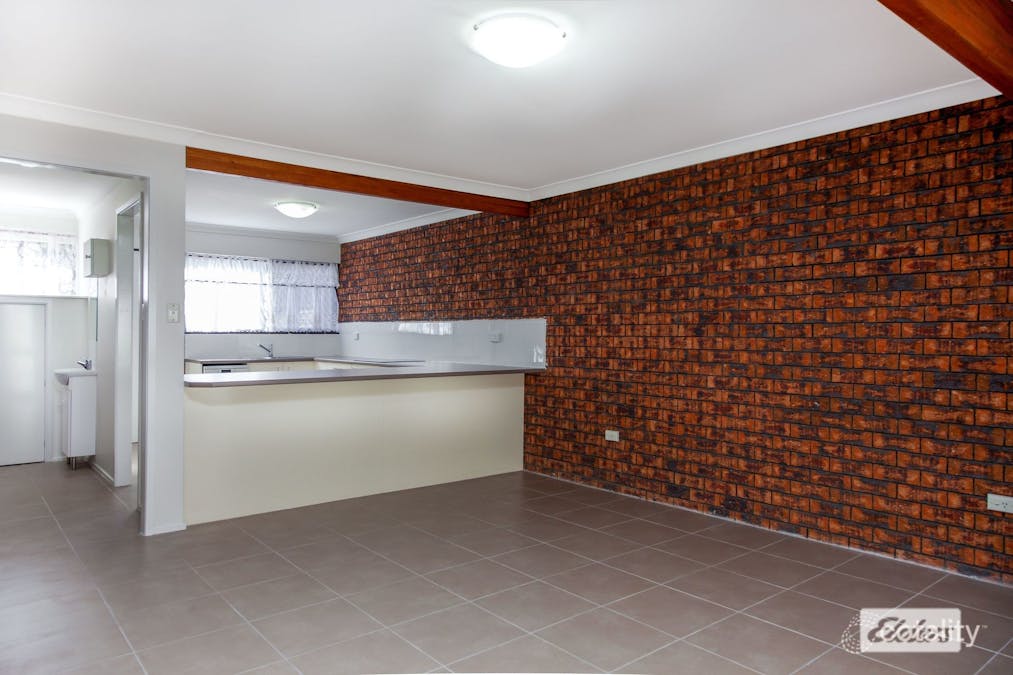 2/4 Coral Street, Beenleigh, QLD, 4207 - Image 1