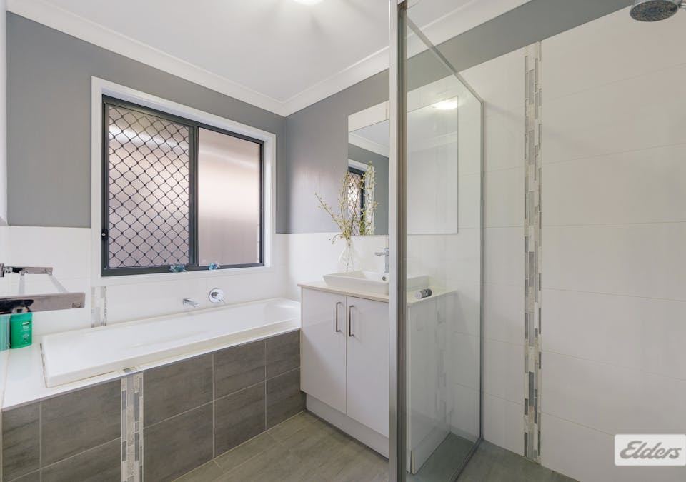 20B South Quarter Drive, Loganlea, QLD, 4131 - Image 12