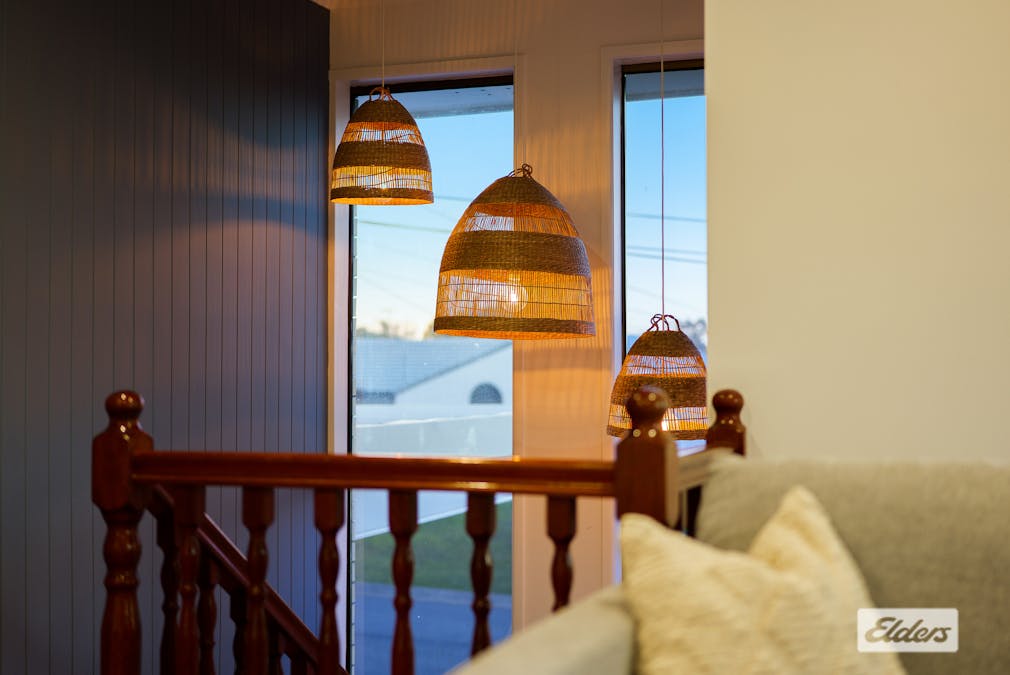 8 Willoughby Crescent, Springwood, QLD, 4127 - Image 7