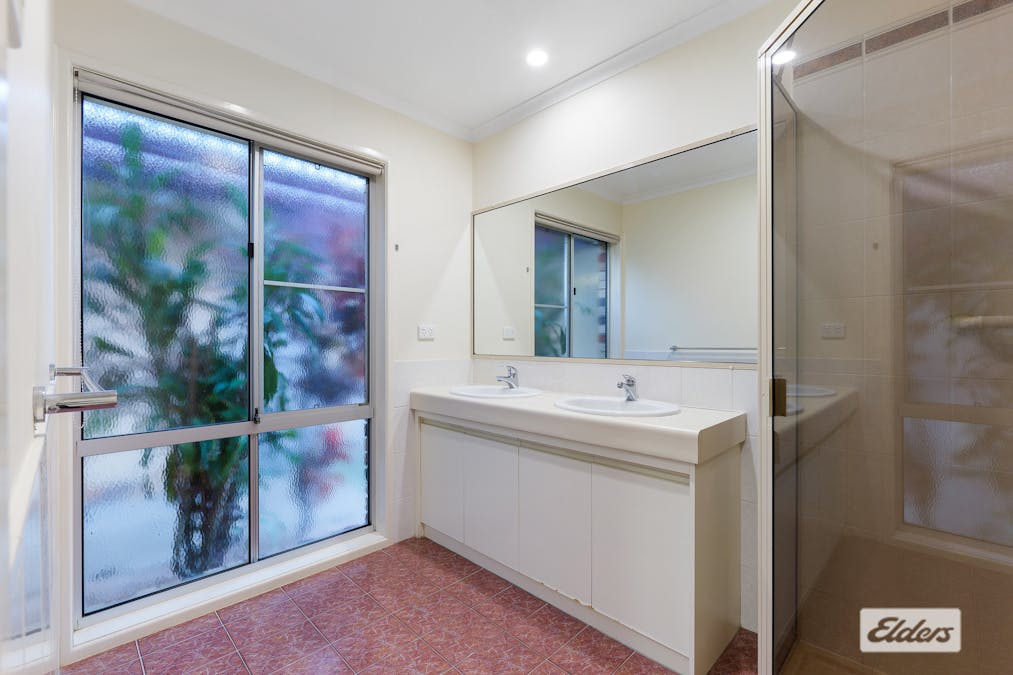 17 Winona Street, Shailer Park, QLD, 4128 - Image 14