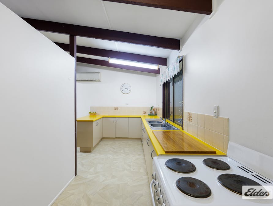 28 Begonia Street, Daisy Hill, QLD, 4127 - Image 8